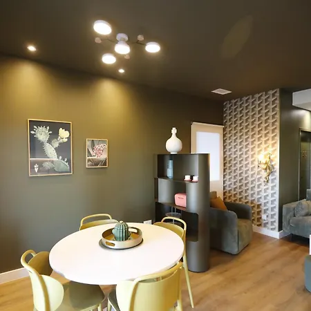 Les Trois Tours De Luxe Adult Only