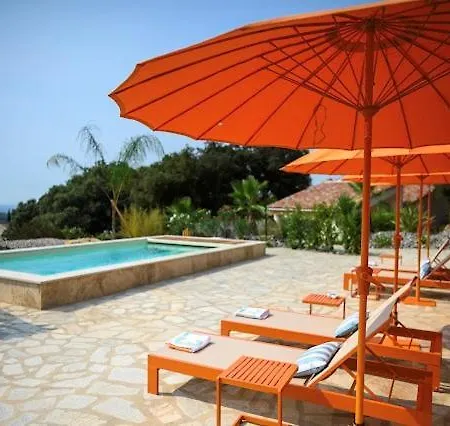 Les Trois Tours De Luxe Adult Only *